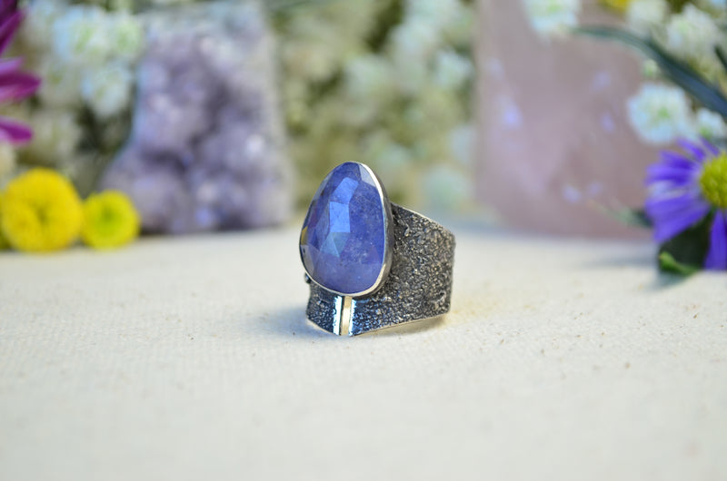 Tanzanite Textured Wide Band Ring (Size 8)